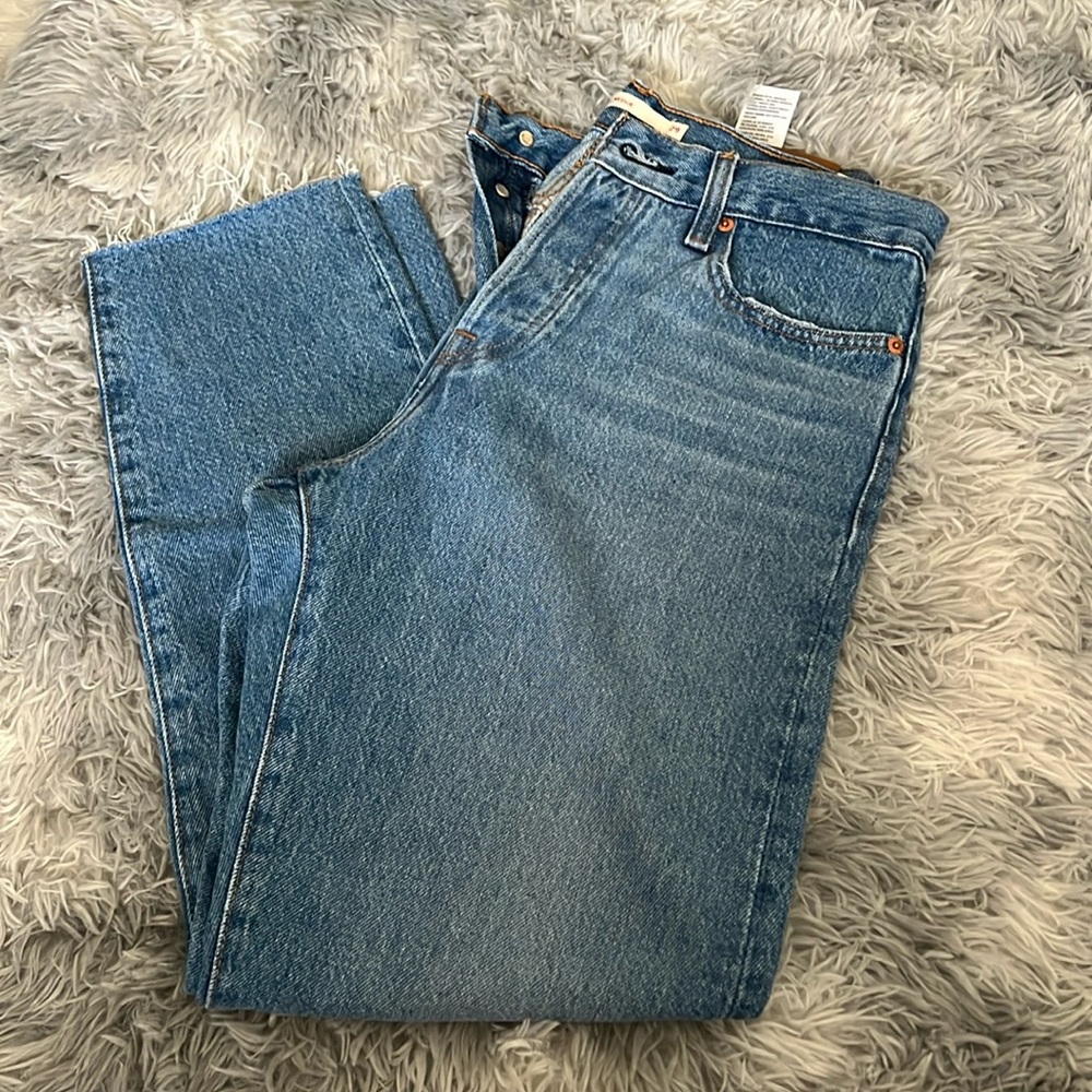 NWT Levi’s Wedgie Jeans